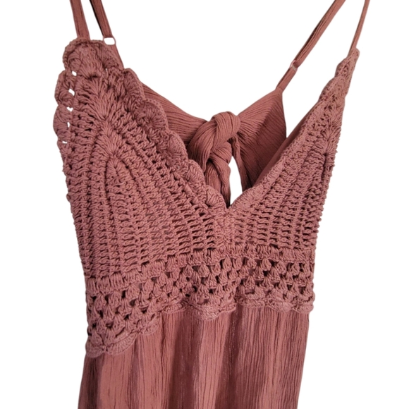 Hint of Blush Sz S Mauve Boho Maxi Dress Tiered Crochet Lace Open Back Festival - Picture 9 of 13